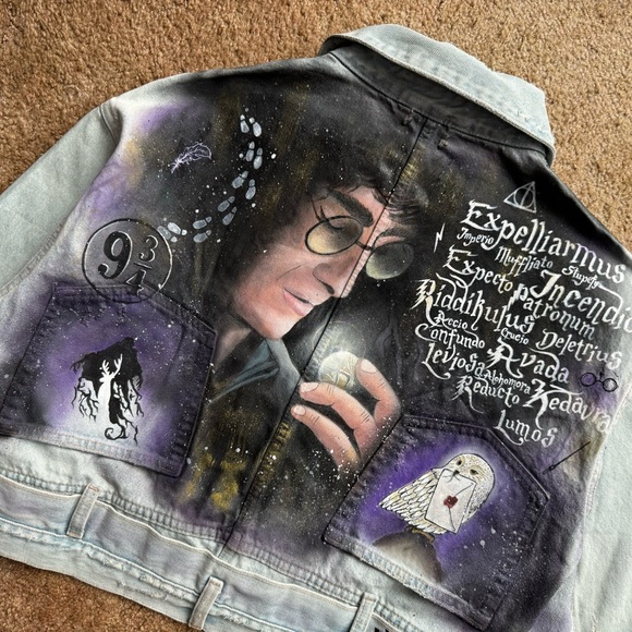 Hand painted New Denim ZARA Jacket size M Custom Harry Potter - Picture 6 of 12